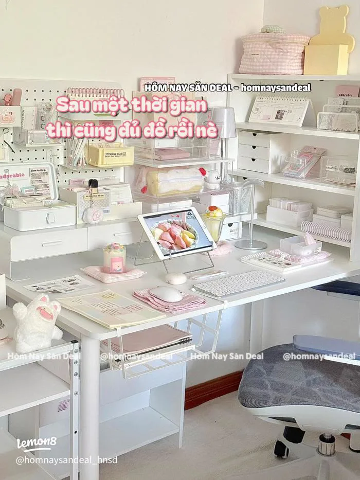 Góc học tập cho bé trai màu pastel: cách setup bàn học nhỏ gọn mà vẫn cực  cuốn