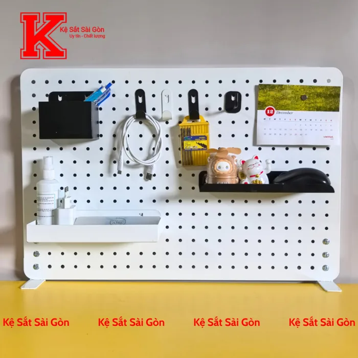  HỎA TỐC HCM  Bảng Pegboard cao cấp kẹp bàn Decor - Treo tường trang trí  văn phòng, góc học tập