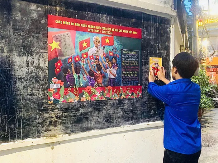 ĐOÀN TNCS HỒ CHÍ MINH PHƯỜNG LÁNG RA MẮT MÔ HÌNH THANH NIÊN “BẢNG TIN ĐỘC  LẬP”