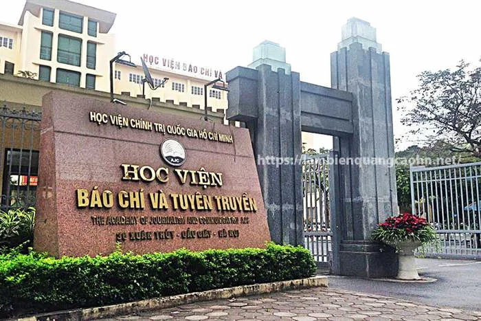 Biển trường học chữ nổi inox gắn trên đá granit Biển trường học chữ nổi inox gắn trên đá granit