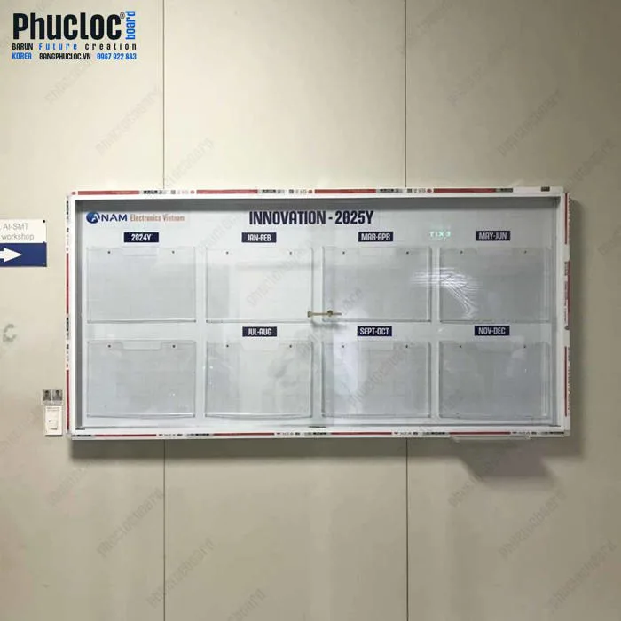 Bảng Thông Tin Kính Lùa Treo Tường
