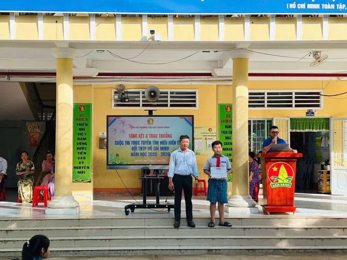 Tổng kết và trao giải cuộc thi trực tuyến 