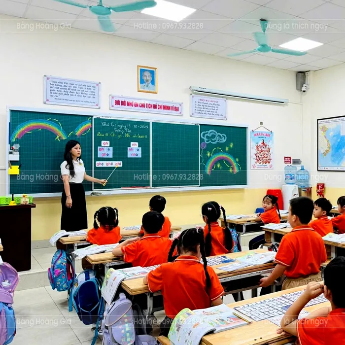 Bảng Trượt Ngang Khối Tiểu Học - banghoanggia.vn Bảng Trượt Ngang Khối Tiểu Học - banghoanggia.vn