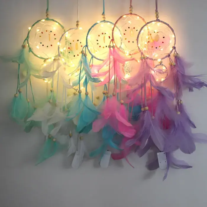 Mành treo bắt giấc mơ trang trí nhà handmade với đèn LED