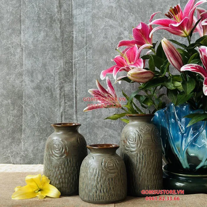 Bình gốm,lọ cắm hoa decor men gốm họa tiết khắc hoa hồng cao cấp Bát Tràng  (set 3 bình)
