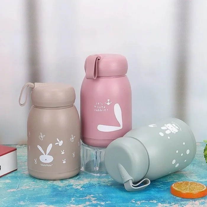 Bình đựng nước giữ nhiệt lõi thuỷ tinh bọc nhựa lúa mạch dung tích 330ml  decor bàn học