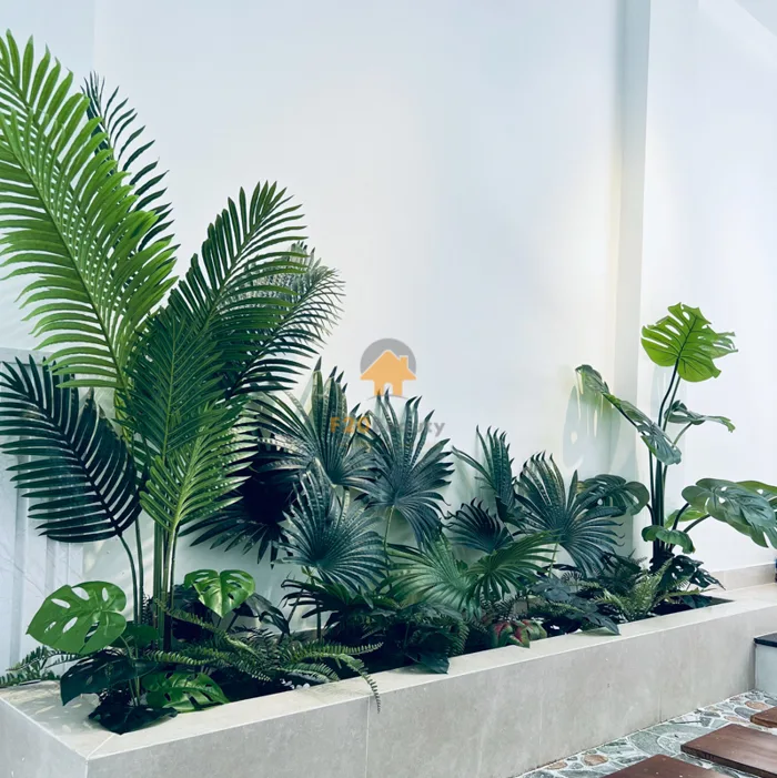 Bồn cây giả đẹp trang trí Showroom tại TPHCM