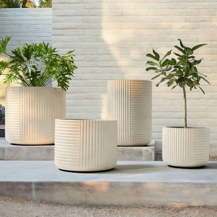 Vì sao các quán cafe tại Đà Nẵng đồng loạt chuyển sang sử dụng chậu xi măng  nhẹ decor không gian xanh? - Chậu xi măng Đà Nẵng | Chậu trồng cây