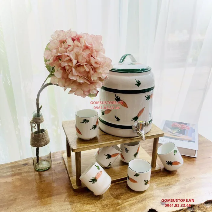 Bình Nước Dáng Trụ, Bộ Bình Đựng Nước Hoạ Tiết Vẽ Tay Cà Rốt Decor Dễ  Thương Cốc Uống Nước Sứ Bát Tràng - DGD005 - Gốm Sứ Store