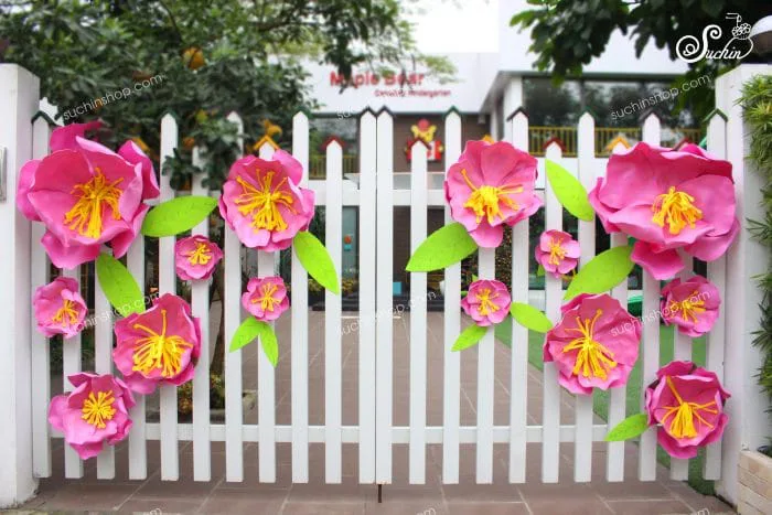 Trang trí lớp học bằng hoa mút xốp đón năm học mới