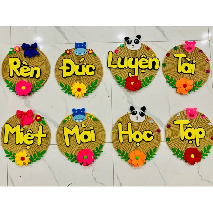 Khẩu hiệu trang trí lớp tiểu học