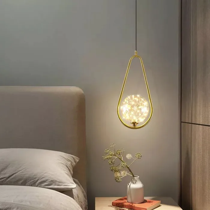 Đèn trang trí phòng ngủ: Cách để tạo không gian thư giãn?