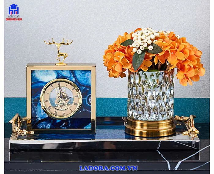 Đồ trang trí bàn làm việc - Đồng hồ để bàn cao cấp tại Ladora.vn