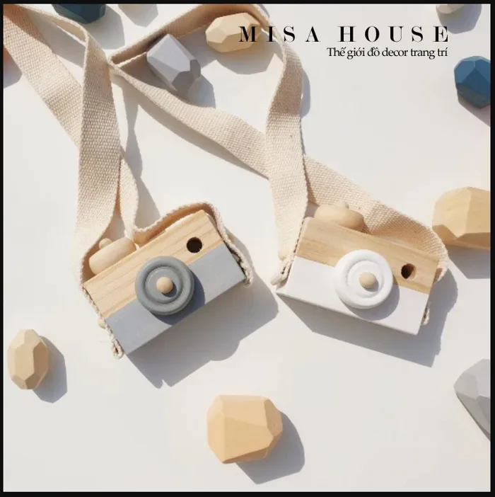 Máy ảnh gỗ mô hình màu đen - Misa House