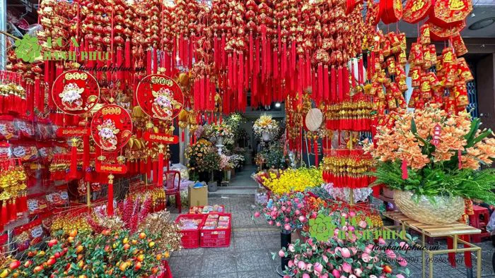 Xưởng Sỉ Đồ Trang Trí Tết - Sứ Mệnh Tạo Nên Không Gian Ấm Áp Cho Mùa Xuân