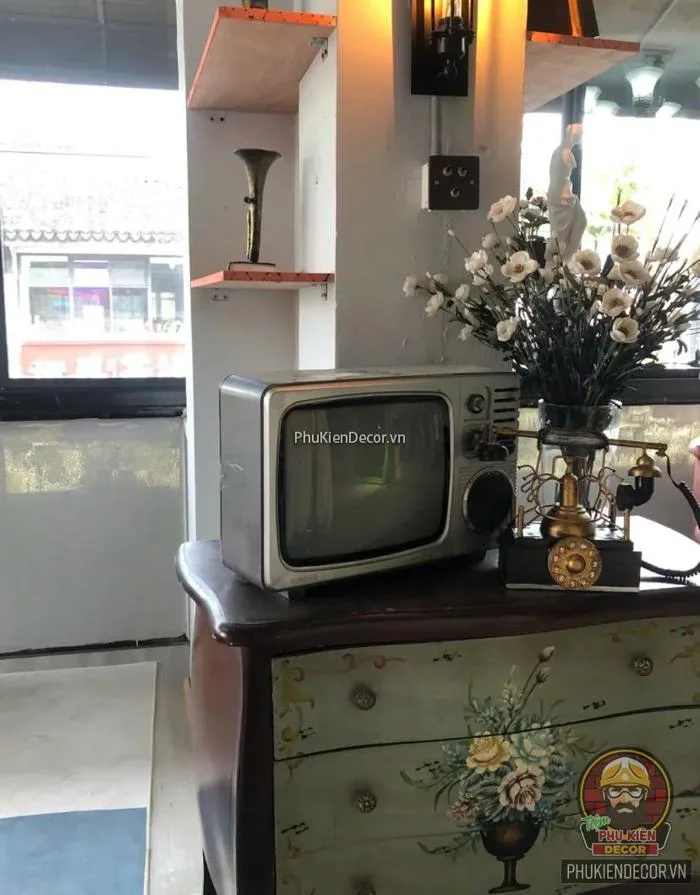 Đồ Trang Trí Phong Cách Cổ Điển, Vintage, Retro - Phụ Kiện Decor Quán Cafe,  Nhà Hàng,