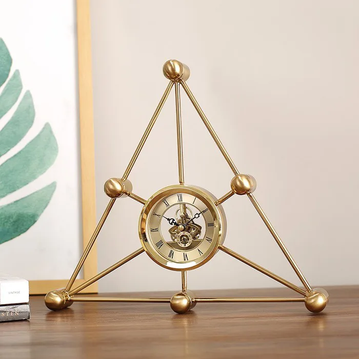 Đồng hồ để bàn dạng hình học đẹp - quà tặng decor cao cấp tại Hà Nội