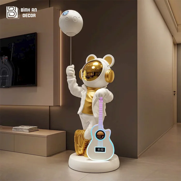 Tượng Gấu Phi Hành Gia Cầm Đàn Guitar Decor Phòng Khách