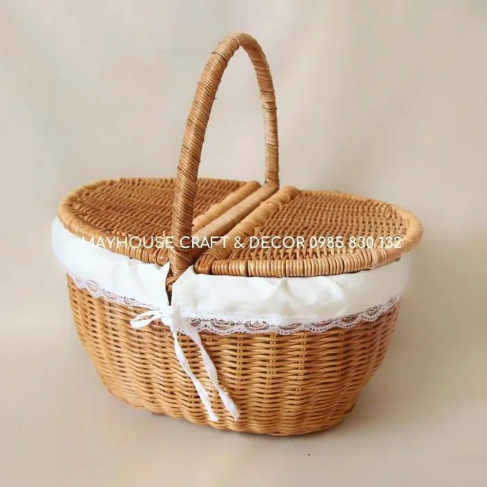 Giỏ mây Picnic trang trí có nắp và lót vải trắng đẹp, tinh tế và đa dụng Giỏ mây Picnic trang trí có nắp và lót vải trắng đẹp, tinh tế và đa dụng