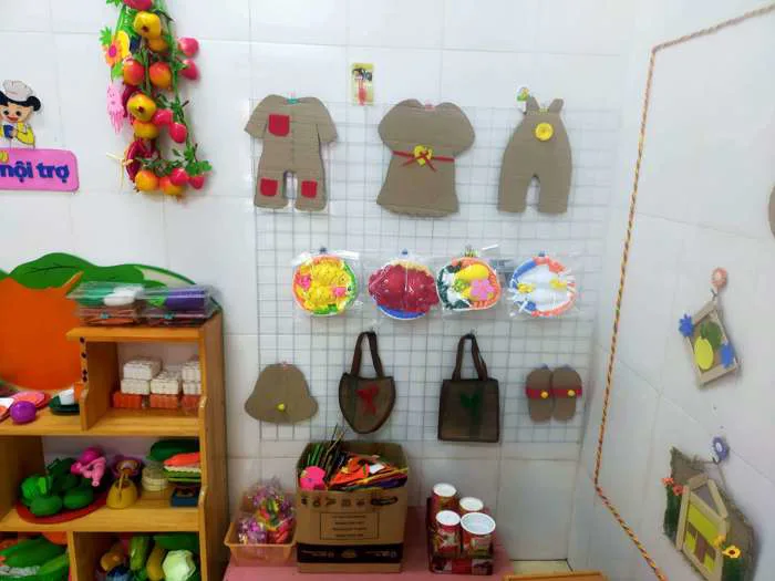TRANG TRÍ LƠP HỌC HẠNH PHÚC