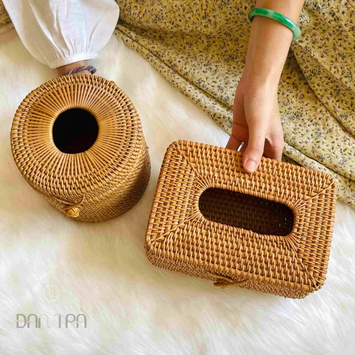 Hộp mây tròn đựng khăn giấy tại làng nghề mây tre Việt Nam