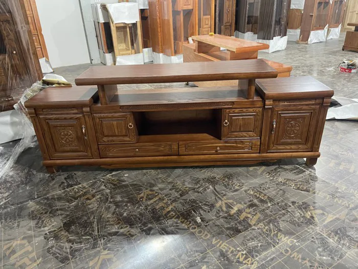 Kệ tivi gỗ Sồi nhiều ngăn chạm khắc tinh tế Kệ tivi gỗ Sồi nhiều ngăn chạm khắc tinh tế