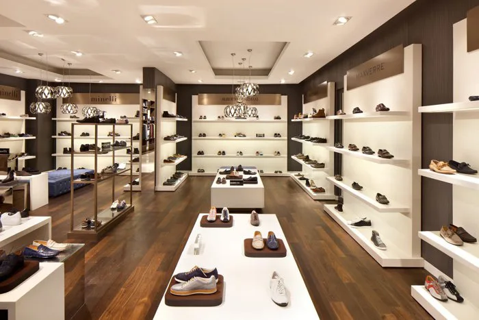 Thiết Kế Nội Thất Showroom Độc Đáo Và Thu Hút Không Thể Rời Mắt
