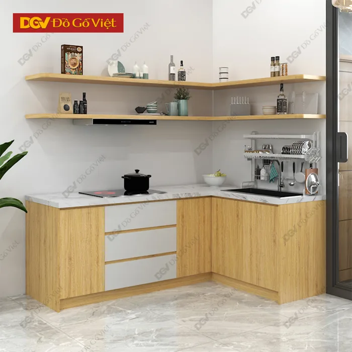 Tủ Bếp Gỗ MDF Chữ L Màu Sồi Có Kệ Trên Cho Căn Bếp Nhỏ Tủ Bếp Gỗ MDF Chữ L Màu Sồi Có Kệ Trên Cho Căn Bếp Nhỏ