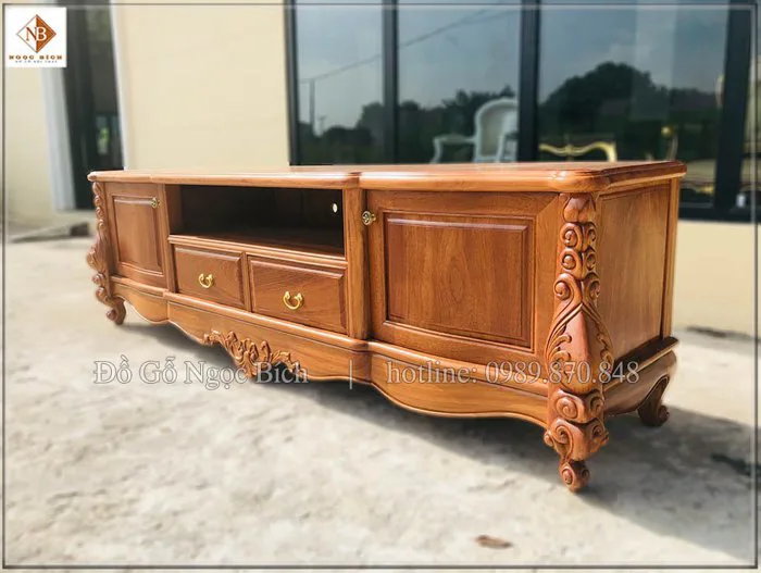 Kệ ti vi tân cổ điển gỗ tự nhiên