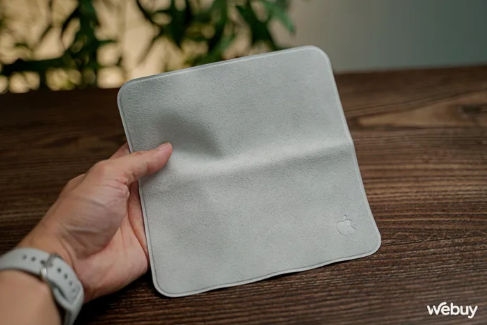 Khăn lau màn hình Apple giảm còn 100.000đ, tôi đã mua dùng thử và thấy bất  ngờ