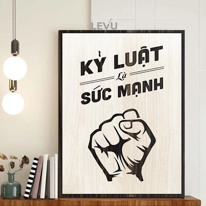 khau-hieu-ky-luat-la-suc-manh-1