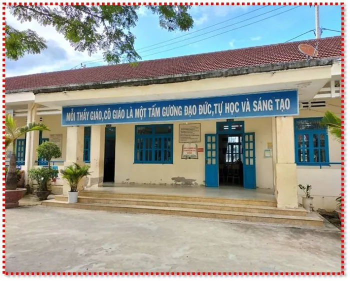 khau-hieu-truong-tieu-hoc-3 khau-hieu-truong-tieu-hoc-3