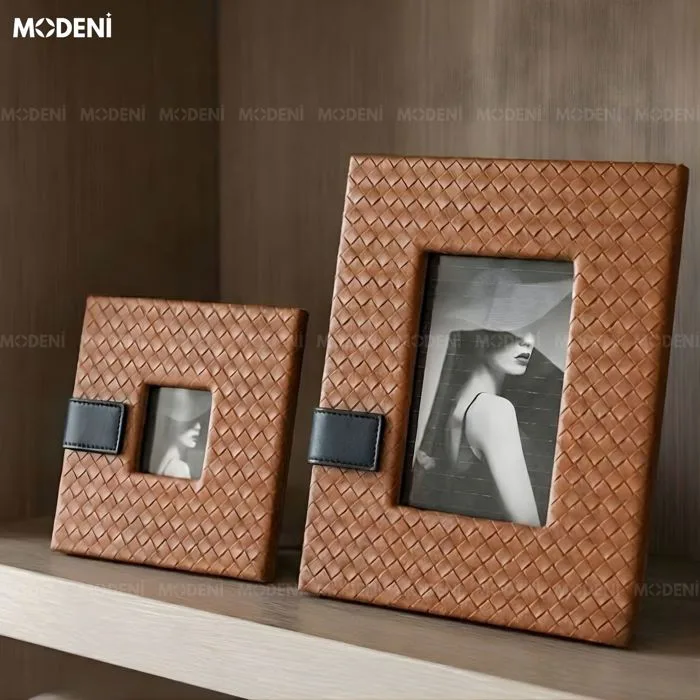 Set Khung Ảnh Aldo Da Phối Kim Loại Cao Cấp Cho Không Gian Decor Hiện –  MODENI
