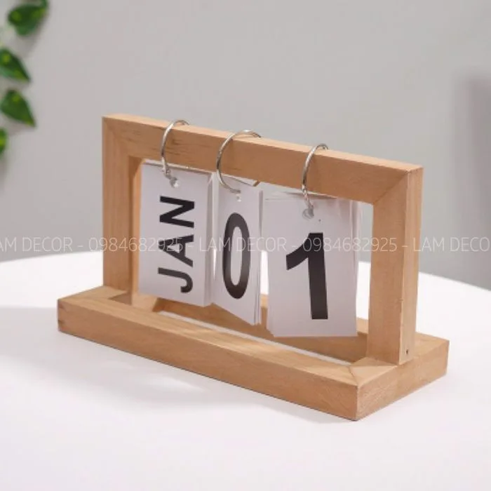 Lịch gỗ để bàn làm phụ kiện trang trí. – LAM DECOR