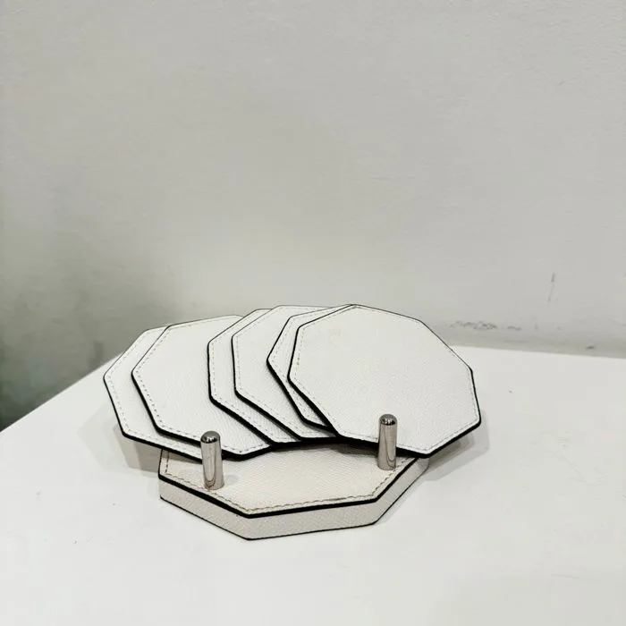 Set lót ly đa giác màu trắng – AMASE - Modern and Elegant Decor