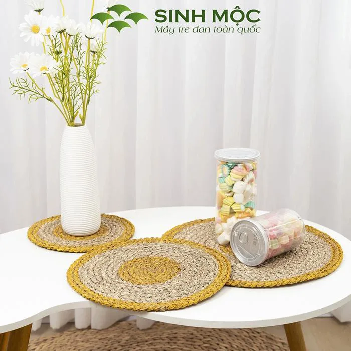 Đĩa cói lót ly màu vàng, lót cốc, decor bàn ăn nhiều kích cỡ