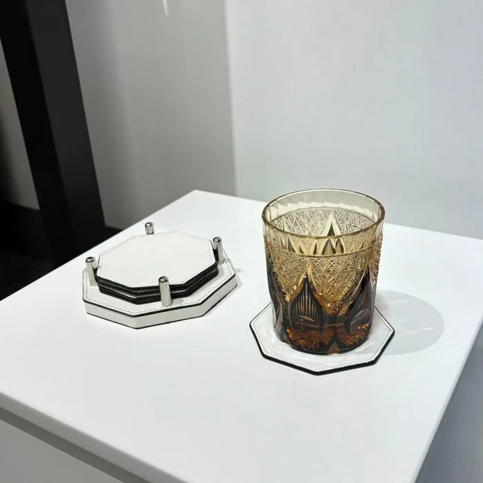 Set lót ly đa giác màu trắng – AMASE - Modern and Elegant Decor