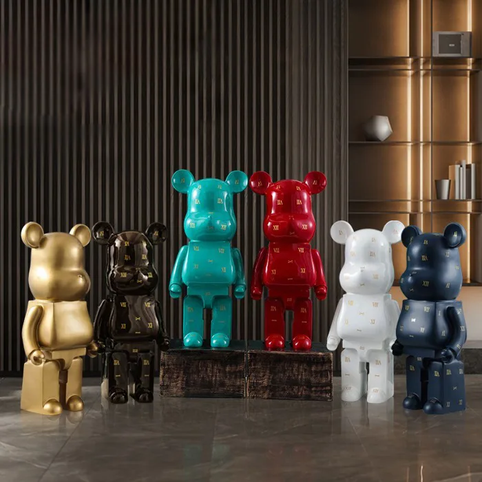 Gấu Bearbrick La Mã