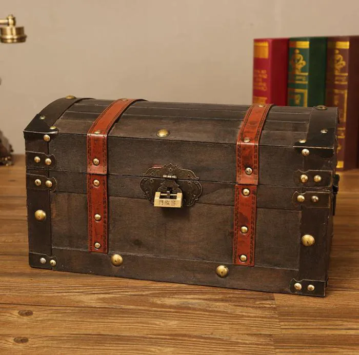 Rương gỗ vintage phụ kiện decor trang trí chụp ảnh quay film Craft & More Vietnam | vietgiftcenter.com