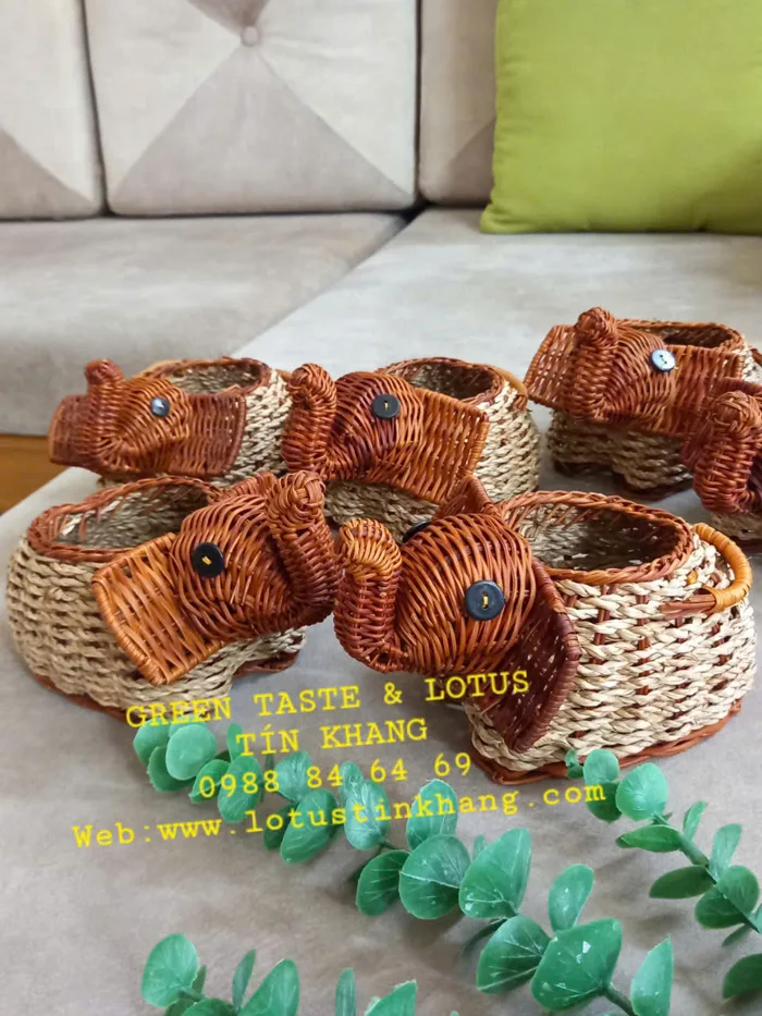Phụ Kiện Trang Trí Decor, Quà Lưu Niệm Bằng Cói, Mây Tre Đan Thủ Công  lotustinkhang