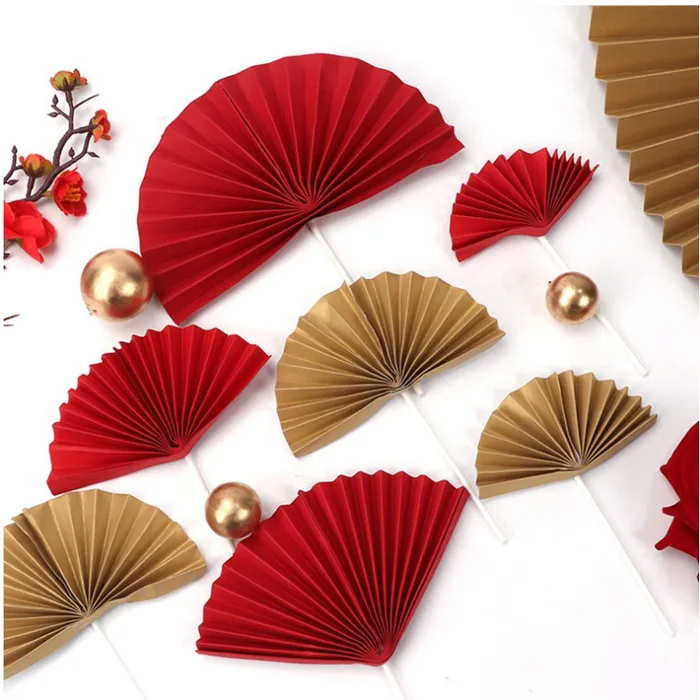Quạt giấy trang trí ngày tết
