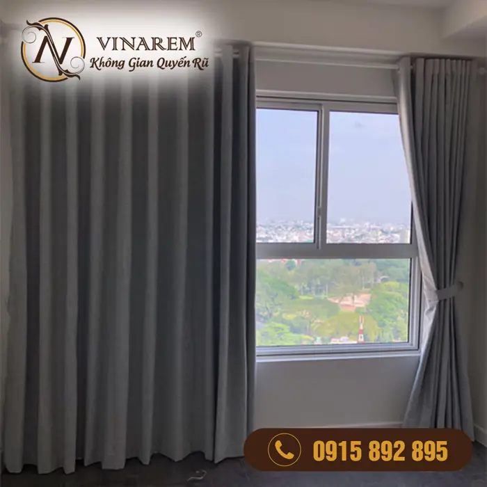 Mẫu rèm vải cho phòng khách hiện đại sang trọng