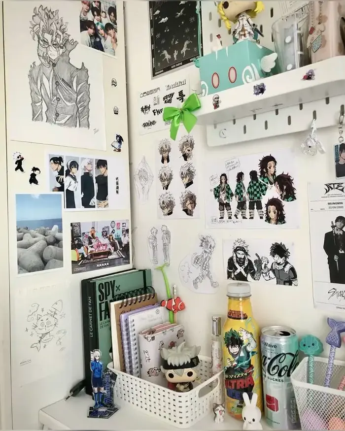 Các mẫu trang trí bàn học bằng sticker đẹp nhất
