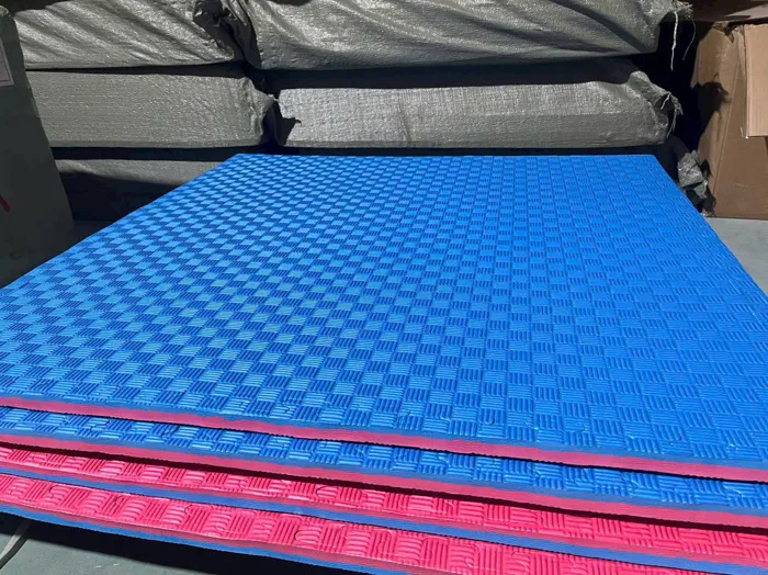 Thảm Xốp Trải Sàn 1m x 1m Lót Sàn Khu Vui Chơi - 125,000 Vnđ/Tấm