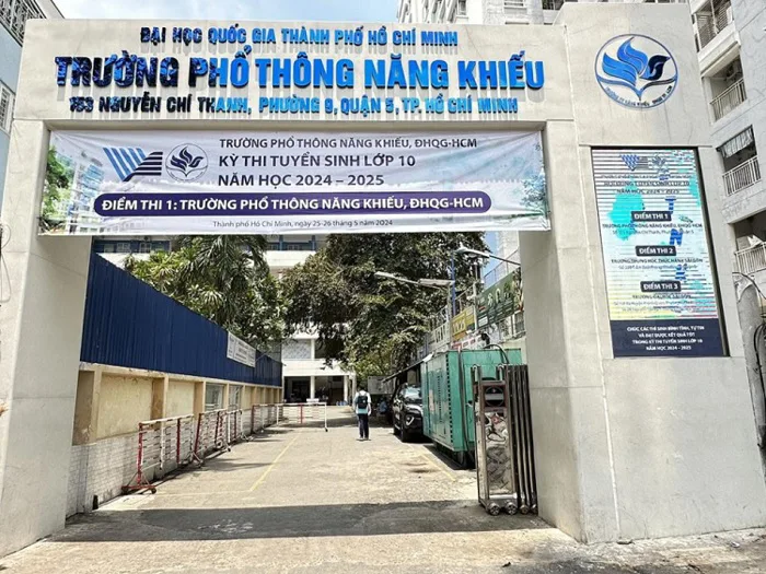 Thi Công Bảng Hiệu Trường Học Đẹp, Giá Rẻ và Chuyên Nghiệp Thi Công Bảng Hiệu Trường Học Đẹp, Giá Rẻ và Chuyên Nghiệp