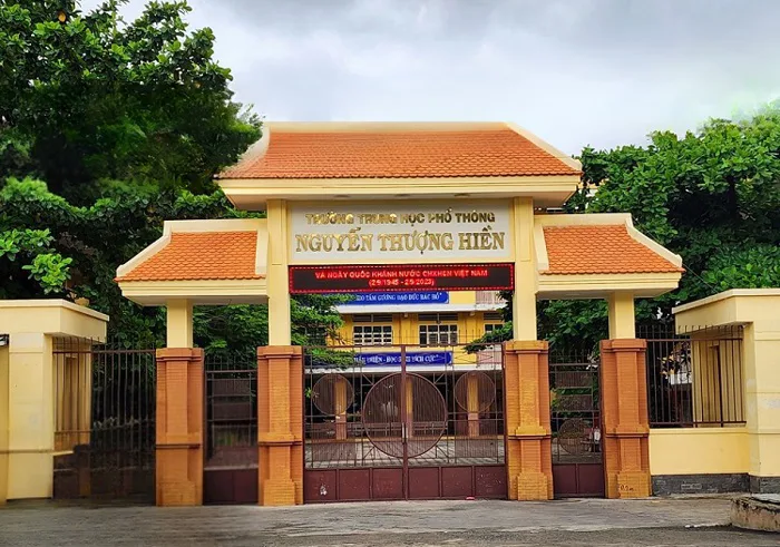Thi Công Bảng Hiệu Trường Học Đẹp, Giá Rẻ và Chuyên Nghiệp Thi Công Bảng Hiệu Trường Học Đẹp, Giá Rẻ và Chuyên Nghiệp