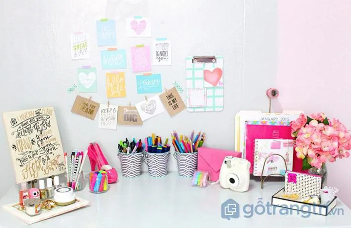 Cách trang trí bàn học đẹp khơi nguồn cảm hứng học tập bất tận