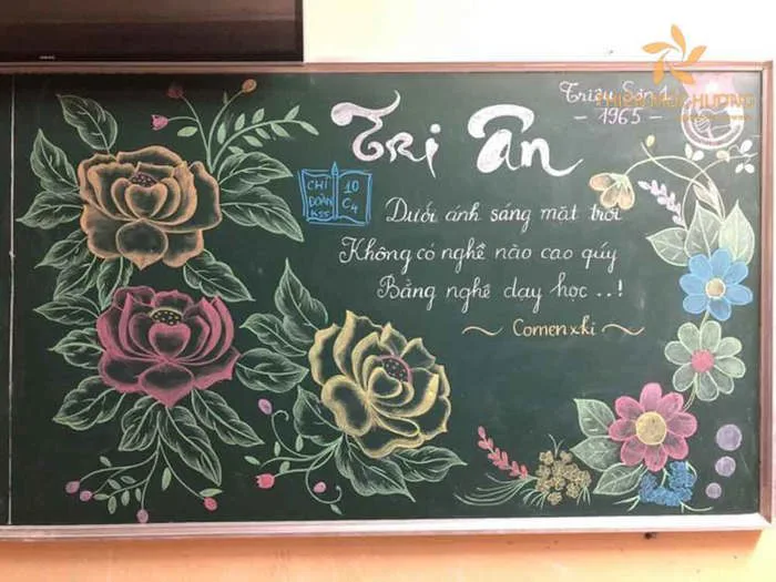 Mẫu trang trí bảng ngày 20/11 đơn giản, dễ làm và đẹp nhất Mẫu trang trí bảng ngày 20/11 đơn giản, dễ làm và đẹp nhất