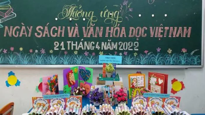 Gợi ý 8 ý tưởng trang trí bảng ngày hội đọc sách độc đáo, sáng tạo