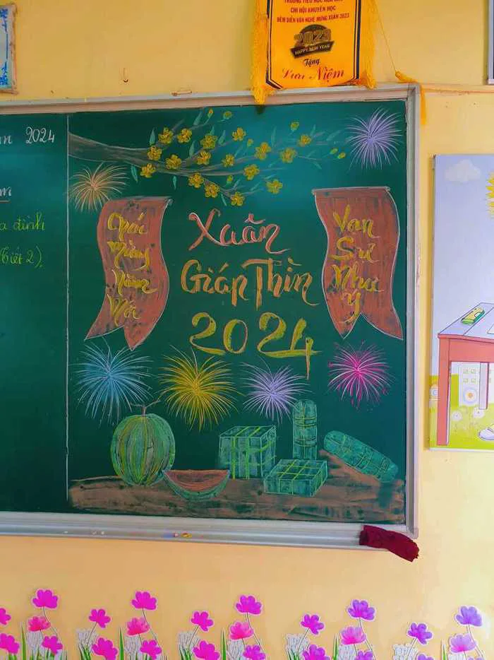 15+ Mẫu trang trí bảng Tết 2024 đẹp mà dễ làm